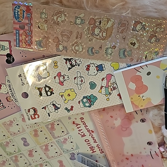 SOLD - Hello Kitty Stationary Bundle B - Picture 4 of 4